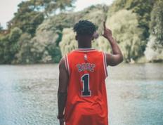 乐鱼体育网站入口-篮网险胜掘金，西蒙斯一己之力扛起全队